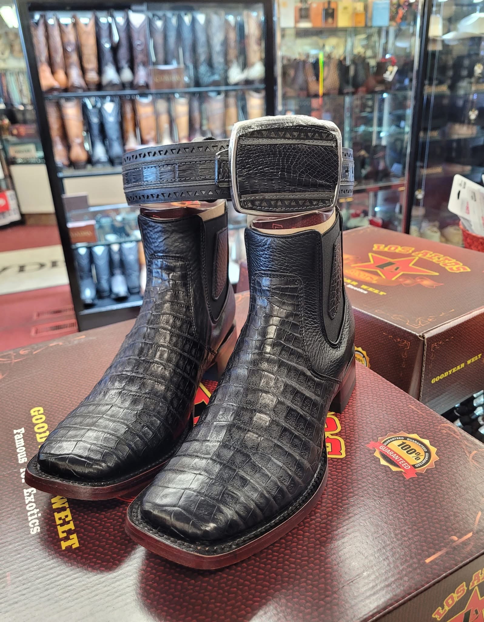 Los Altos Boots Caiman Wide Square Toe Botin